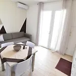 Lux